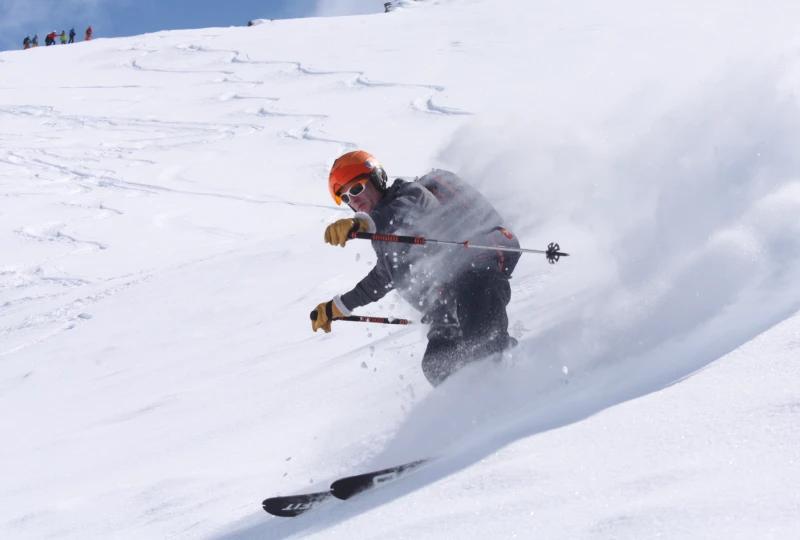 Off-Piste Skiing: The Thrill of Fresh Powder and Essential Safety Tips for Skiers