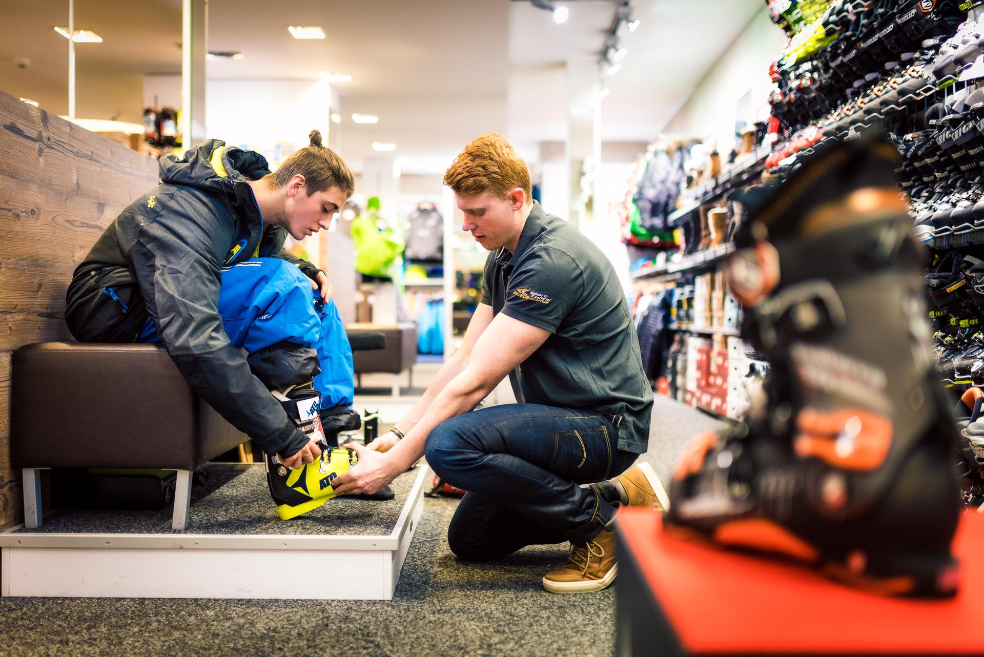 public/ski-boot-fitting/trained-professionals.png